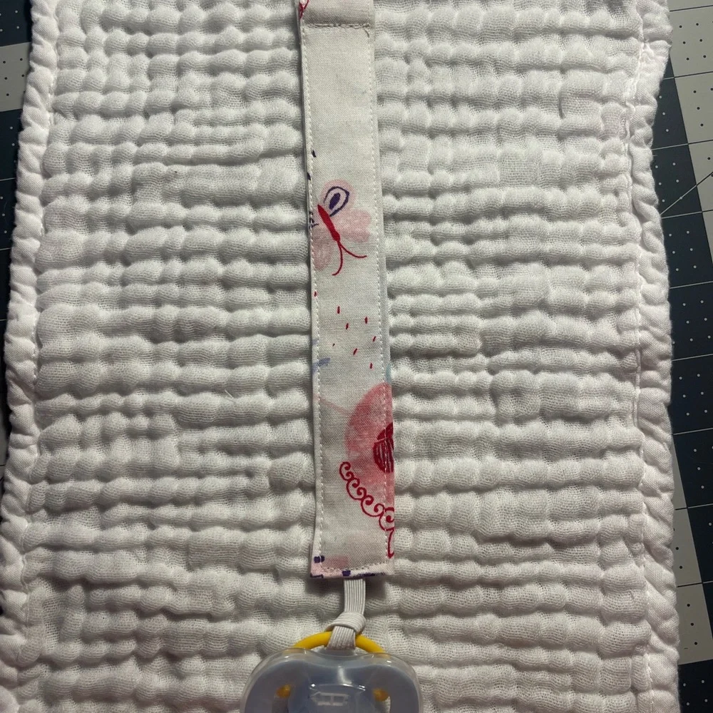 Handmade Hand Sewn Baby Girl's Princess 100% Cotton Pacifier Clip Binky Clip